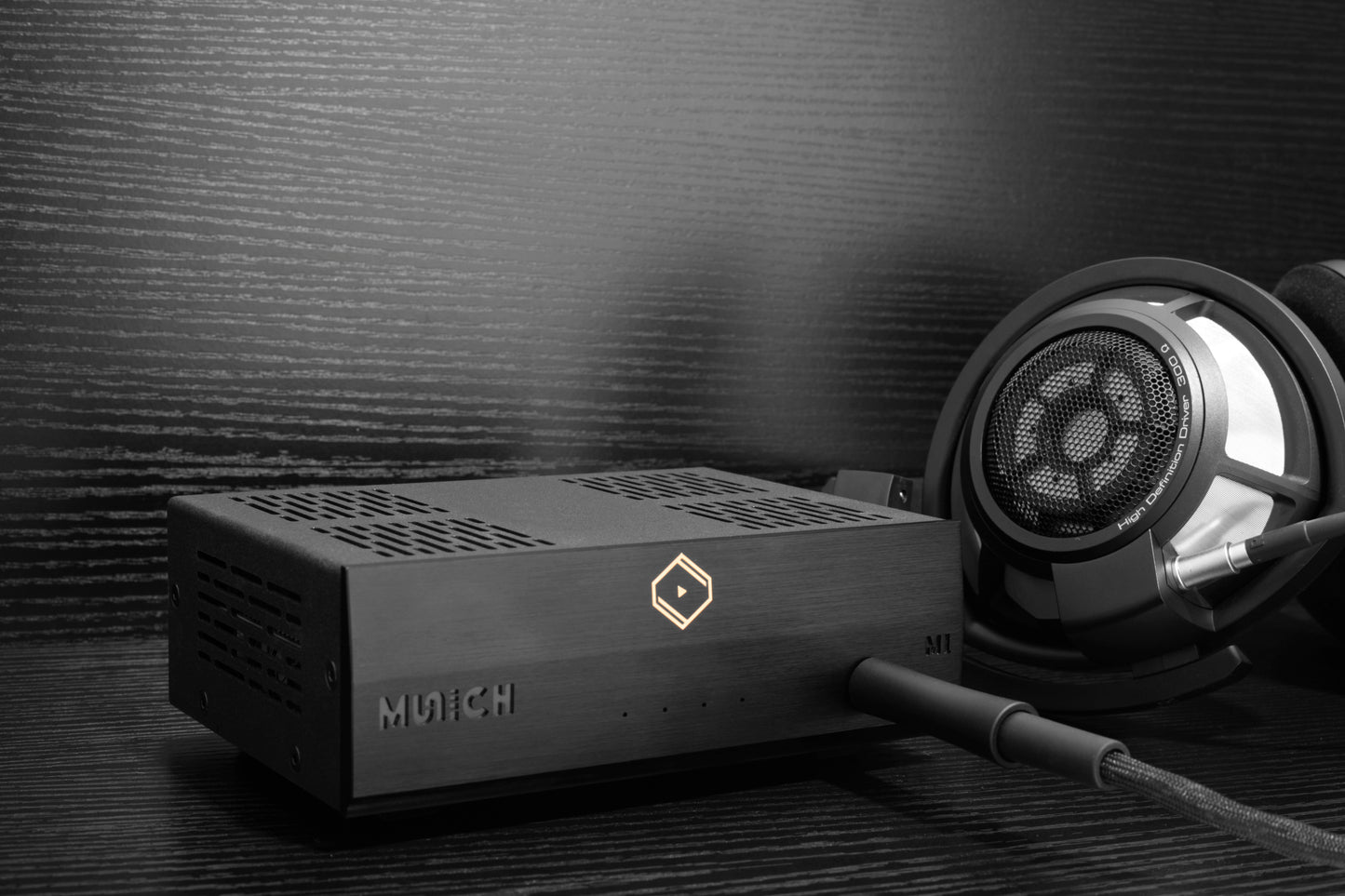 Opened Box — Silent Angel Munich M1 V2 Hi-Fi Network Streamer