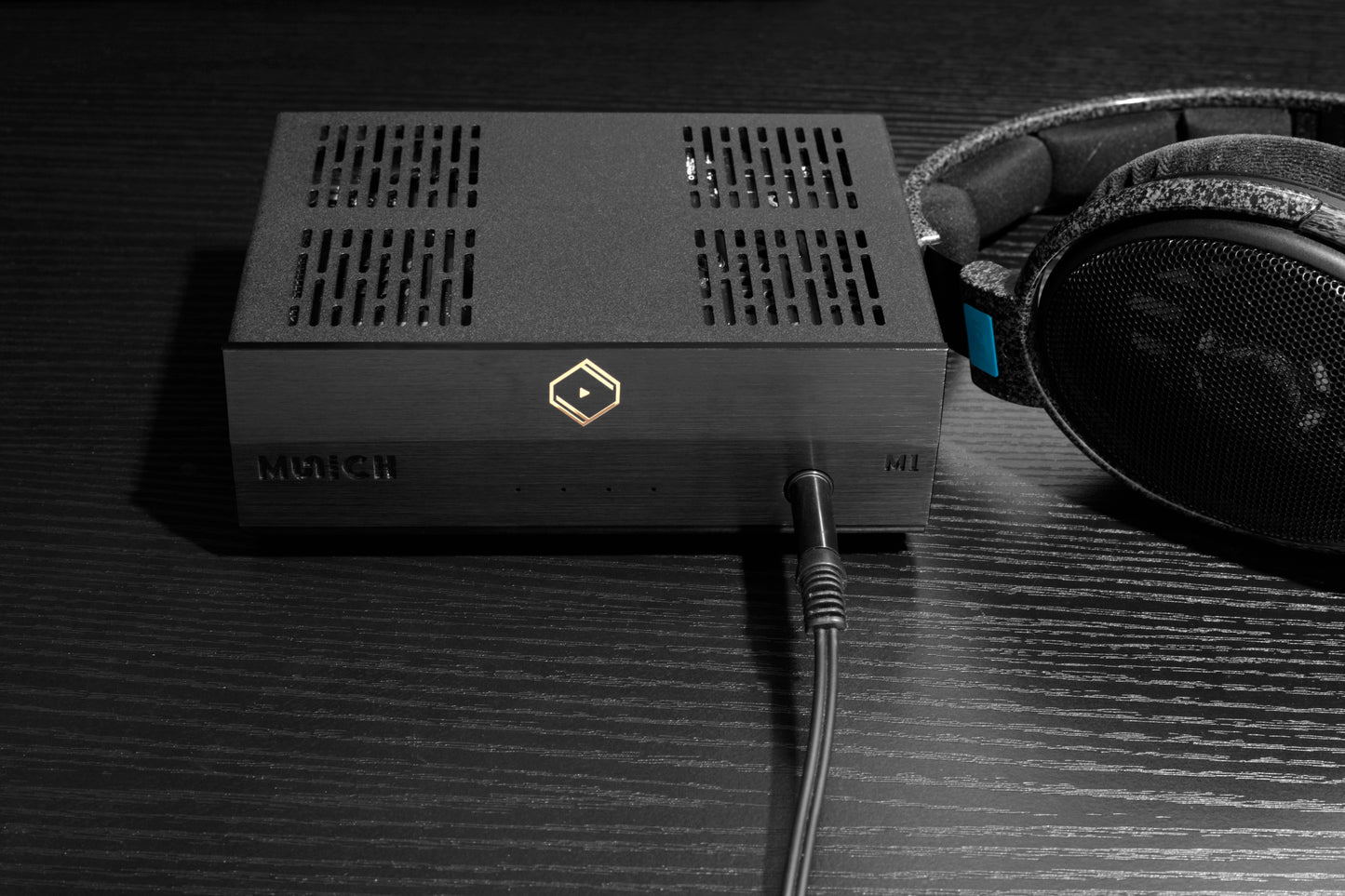 Opened Box — Silent Angel Munich M1 V2 Hi-Fi Network Streamer